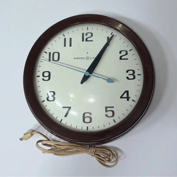 Vtg GE School Wall Clock Model 2008 - General Electric 10.5” 1950’s Works Great!
